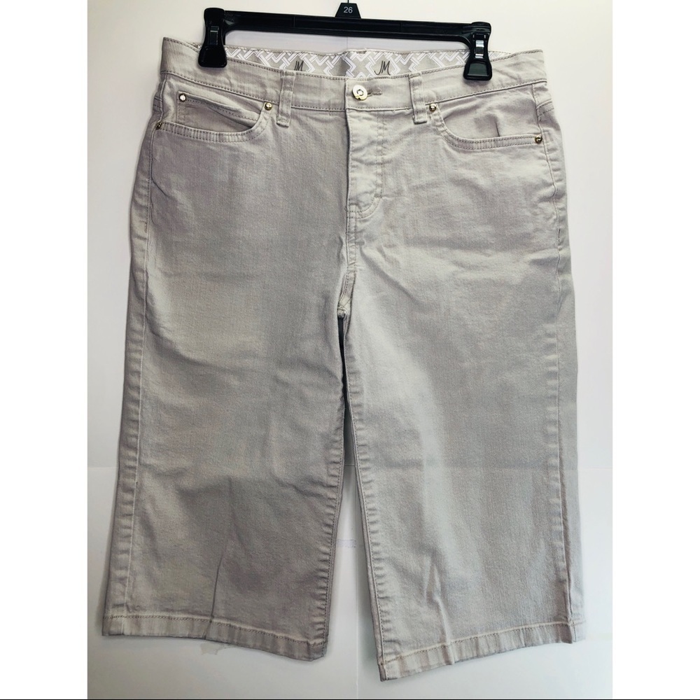 JM Coll. Stretch Capris 6 - Short & Chic!
